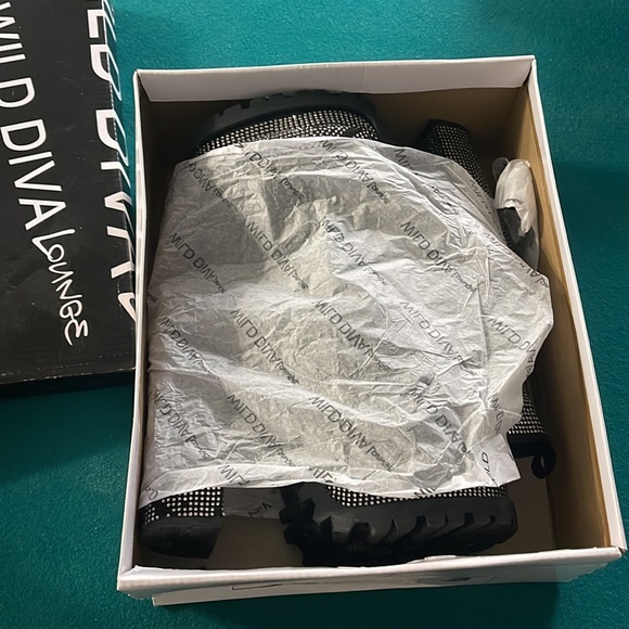 Booties - Picture 5 of 5